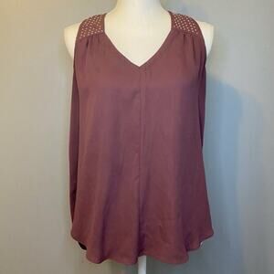 Rue 21 Burgundy Short Sleeve Blouse with Gold Beads